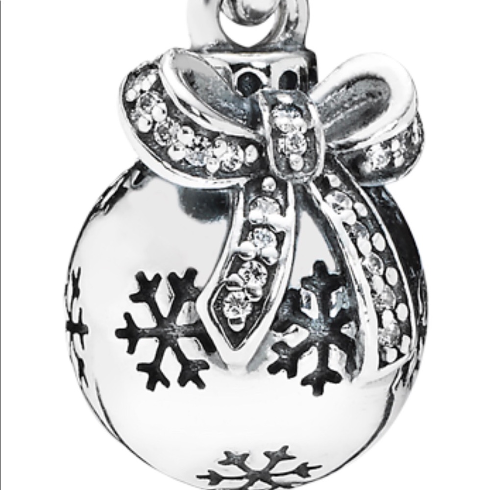 ‼️SOLD‼️ Pandora Christmas Ornament